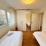 178 Good Location Spacious And Free Parking Included * ローザンヌ