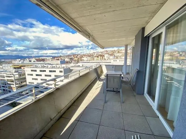 178 Good Location Spacious And Free Parking Included Apartment