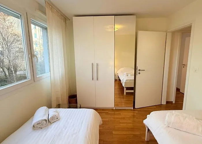 178 Good Location Spacious And Free Parking Included * ローザンヌ